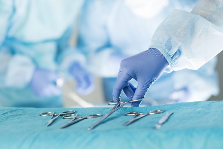 A Patient’s Guide to Endovascular Aneurysm Repair (EVAR)